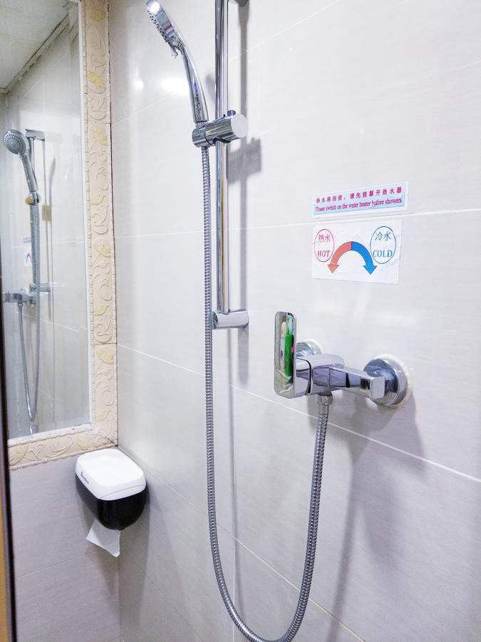 Longwin Hostel Гонконг Экстерьер фото