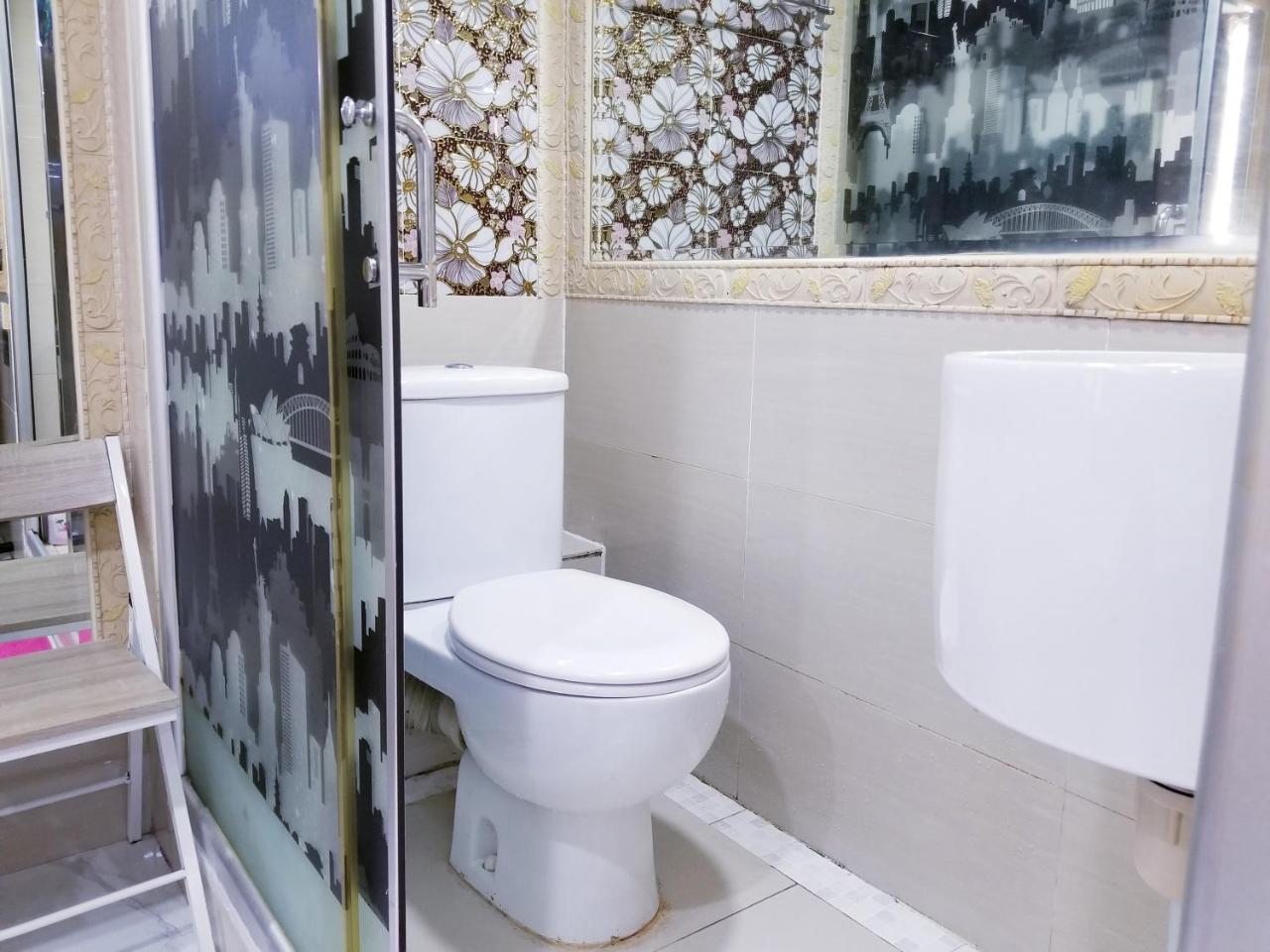 Longwin Hostel Гонконг Экстерьер фото