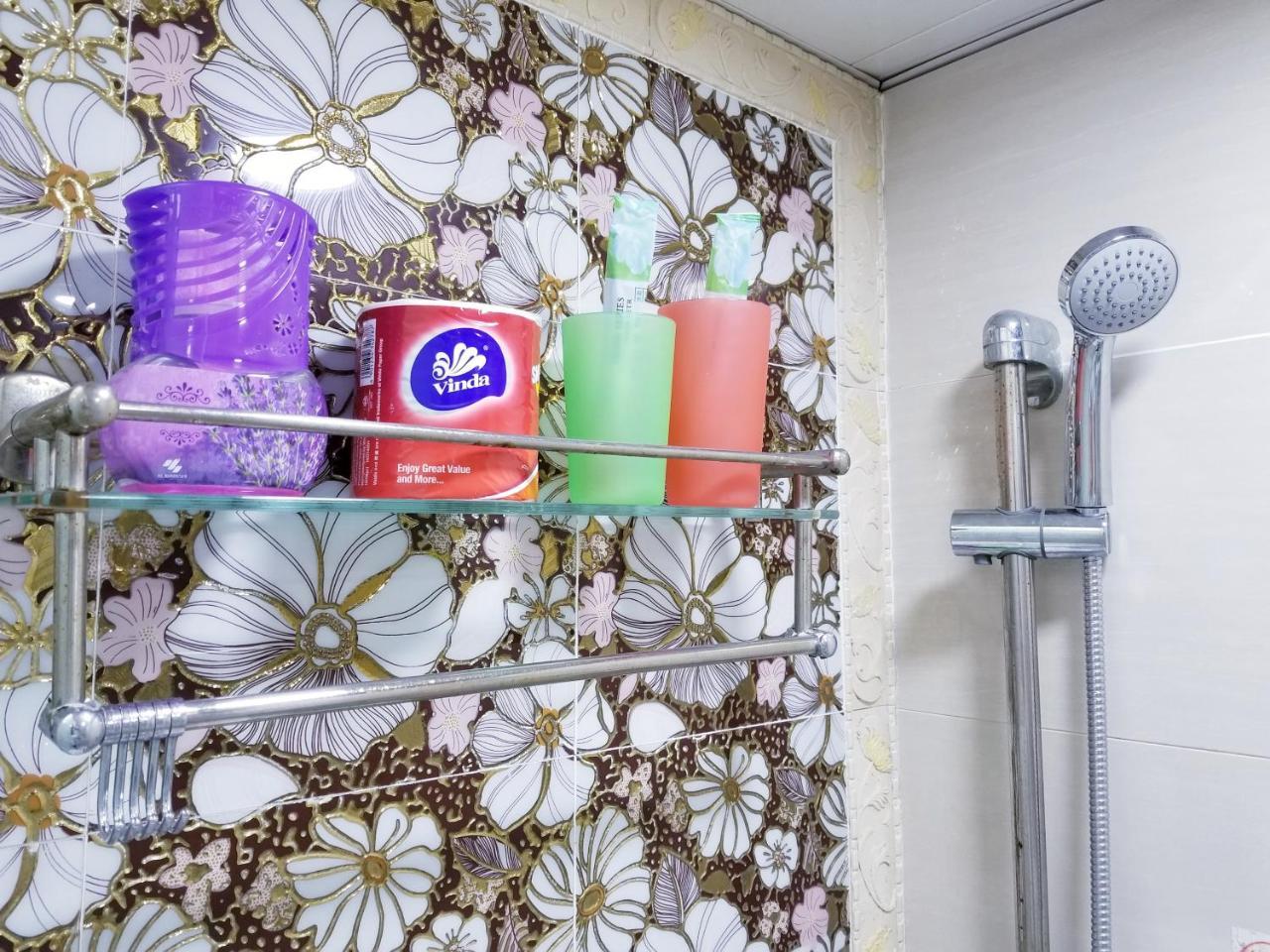 Longwin Hostel Гонконг Экстерьер фото
